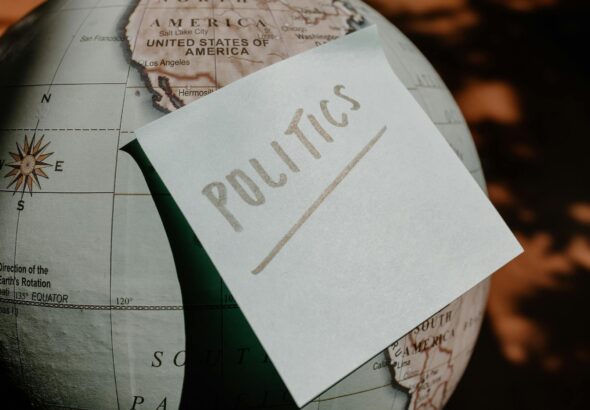 Turkiets roll mellan öst och väst: En geopolitisk analys — Geopolitik & Världen