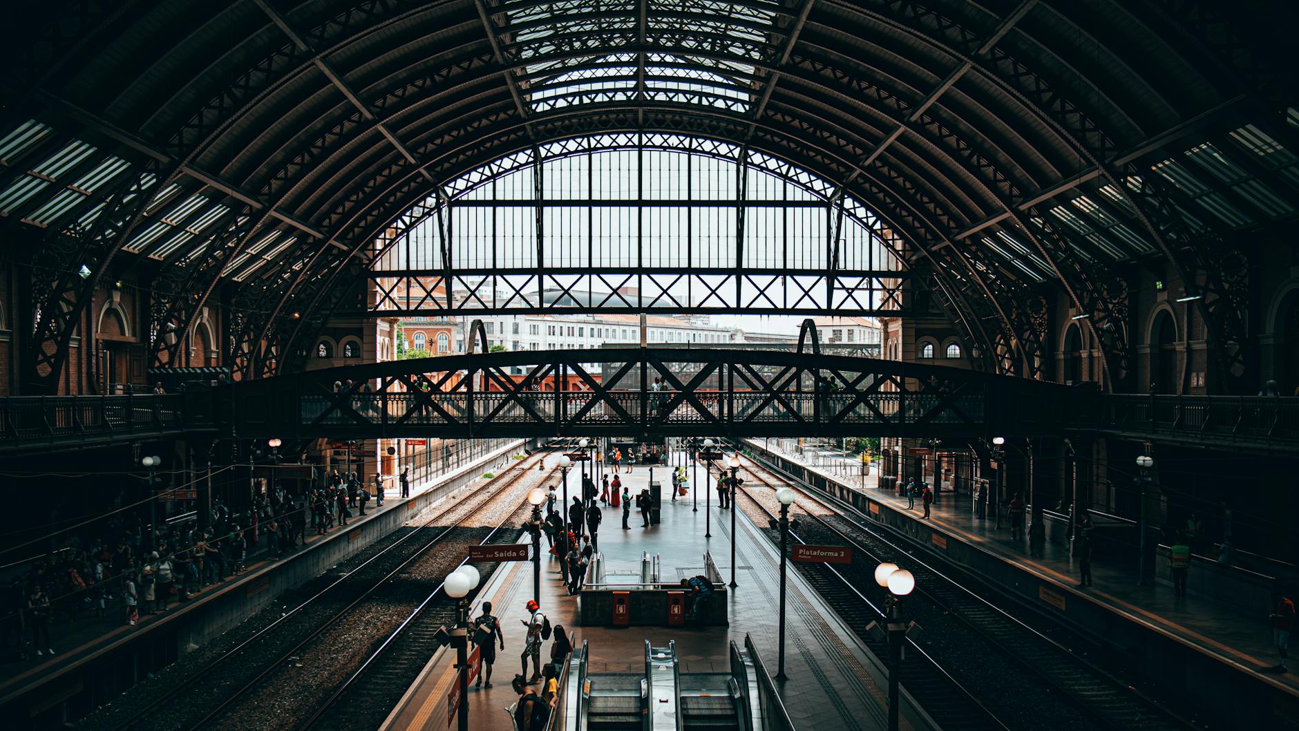 Mörka skuggor i Neapel slide 4