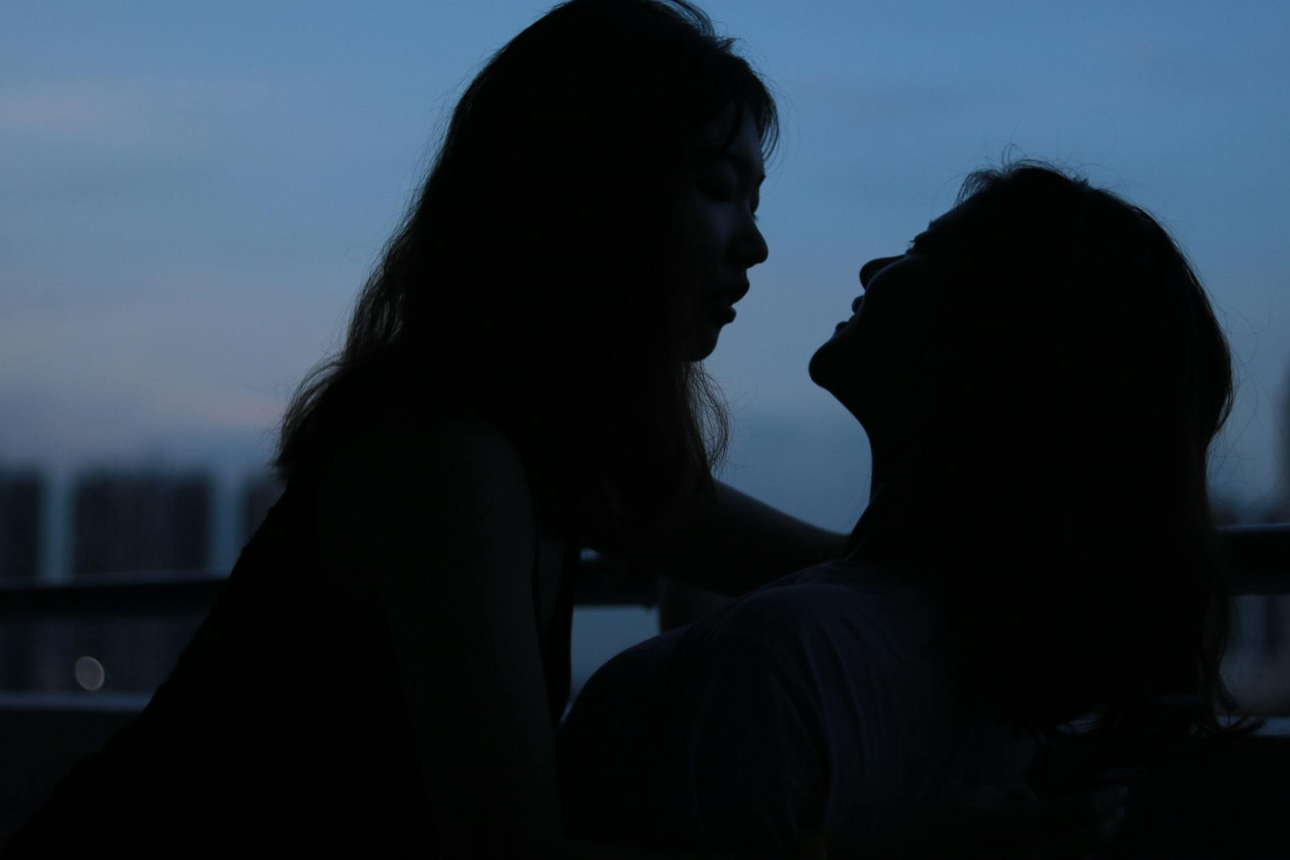 Mörka skuggor i Neapel