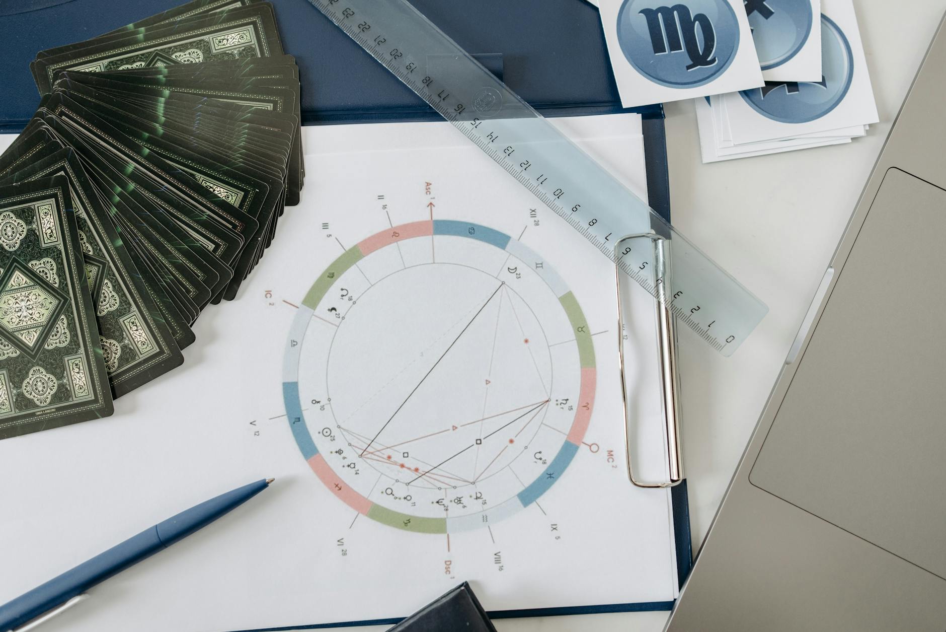Vad säger stjärnorna om dig? Dagens horoskop för fredag 22 maj 2026 — Dagens horoskop