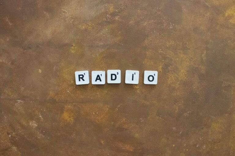 En Radio i Tyfonen